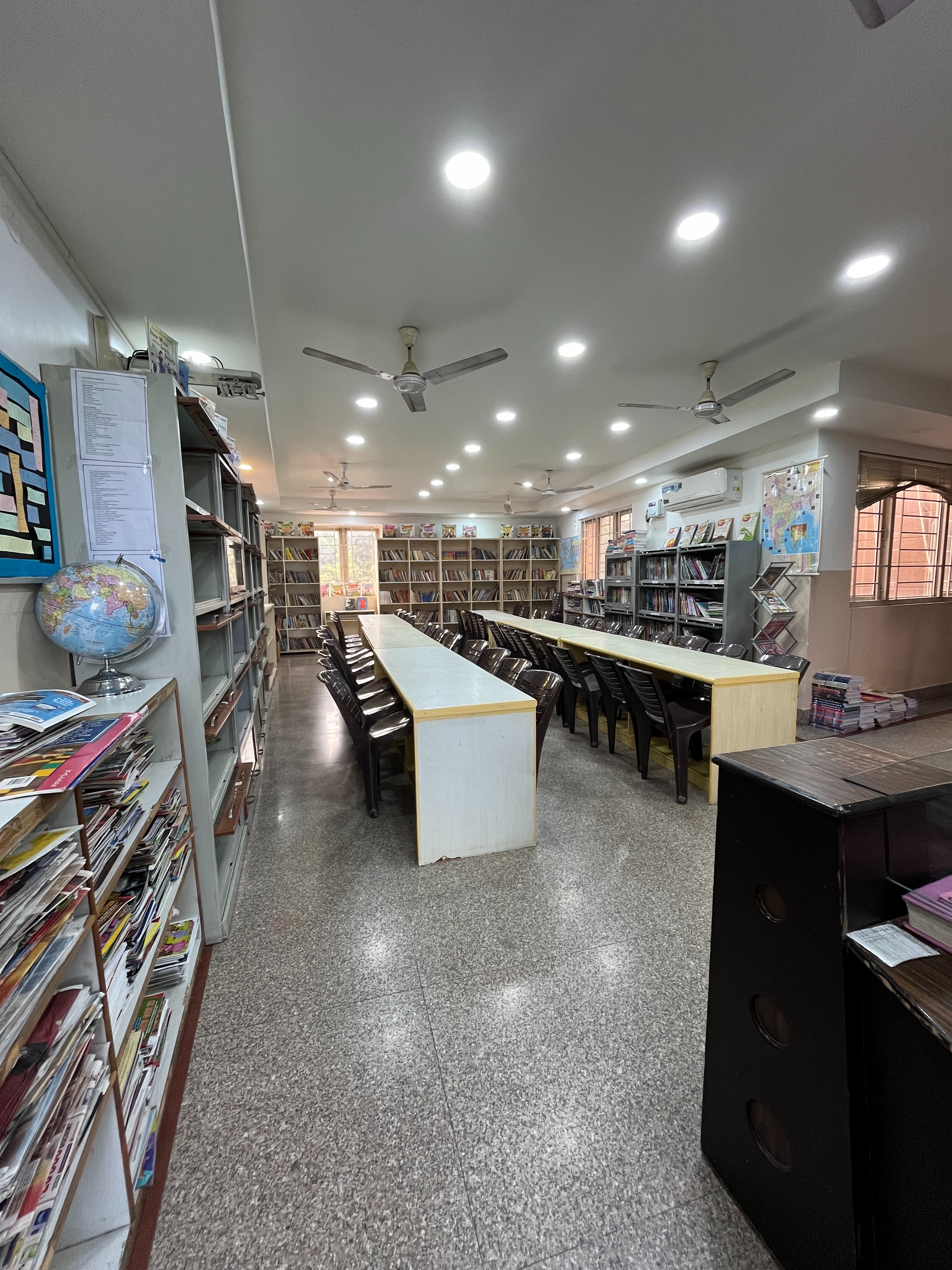 Adarsh World School Dwarka 011 4501 7923, 4501 7924  School Library